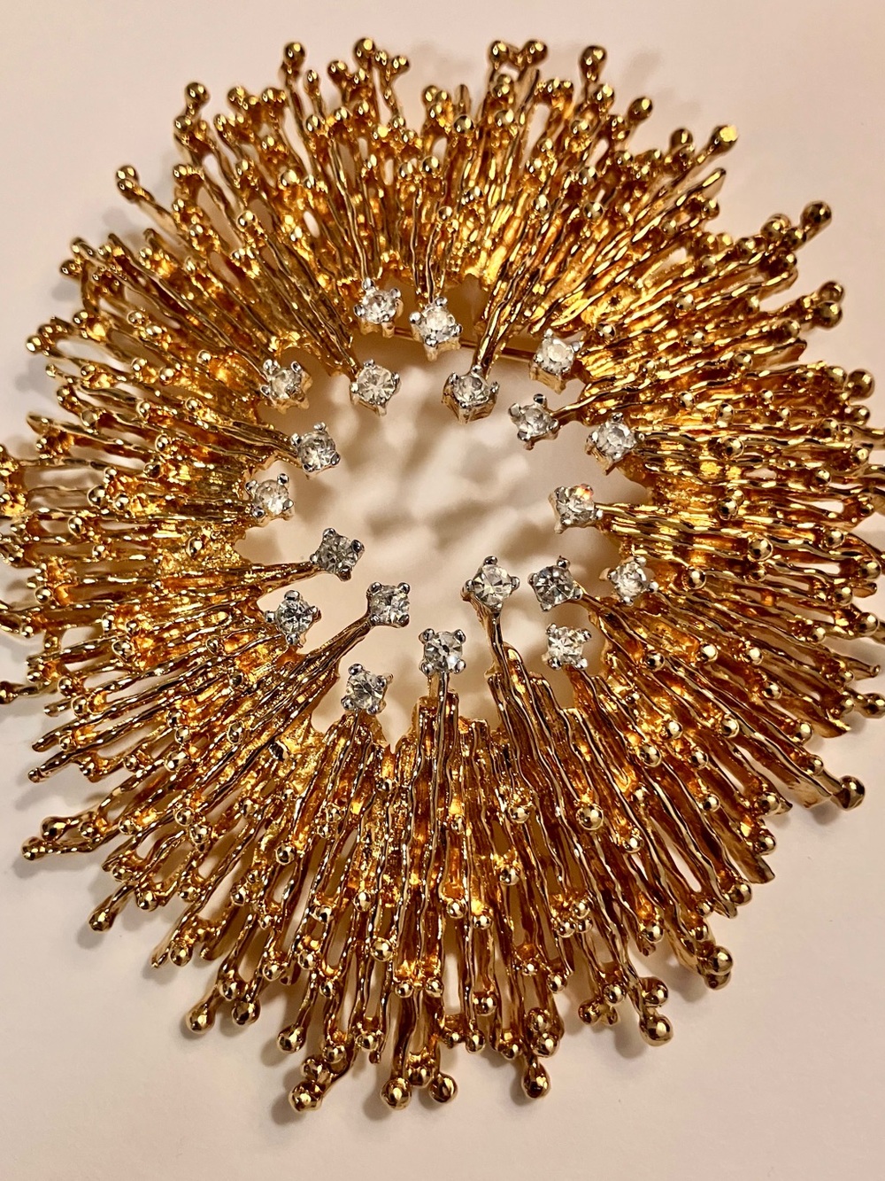 Gold Oversized 3” Atomic Starburst Crystal Accents Gold Tone    MCM Pin Brooch